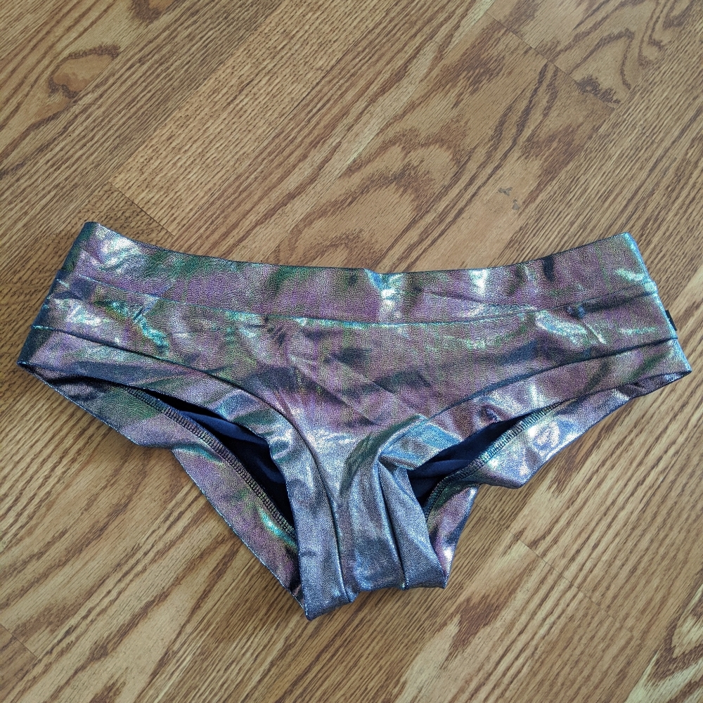 Cleo the Hurricane Essential Hot Pants sz XL